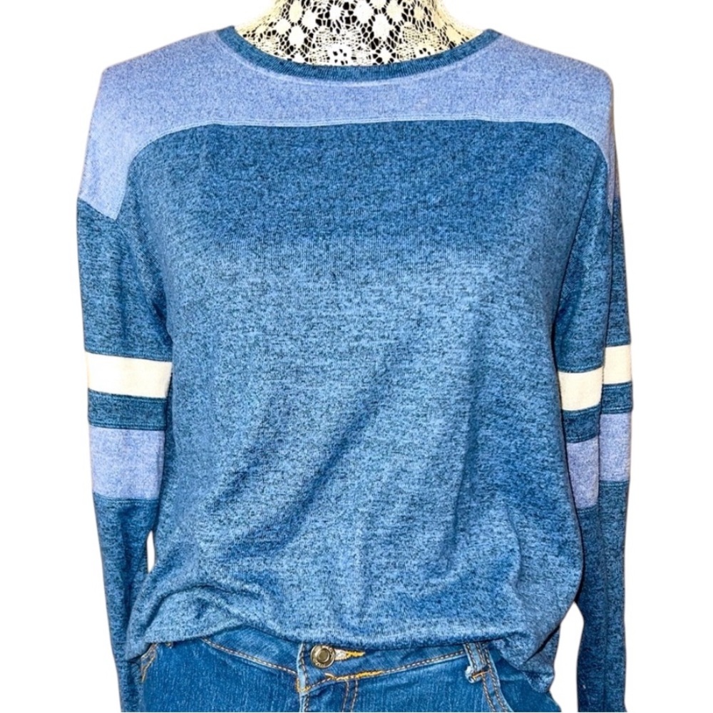 Long Sleeve Cotton Pullover Shirt Women’s Size Small Striped Sleeves Colorblock
